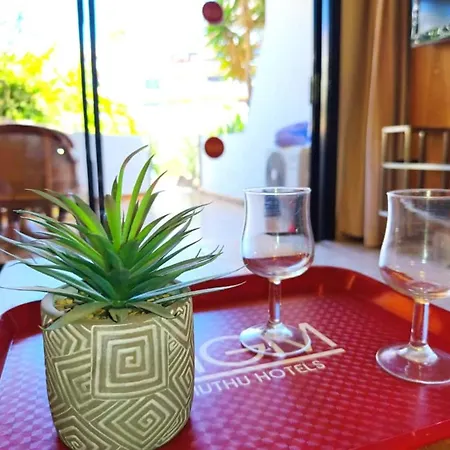 Parque Albatros Vista Piscina E Mare Appartamento *