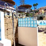 Parque Albatros Vista Piscina E Mare Apartmán
